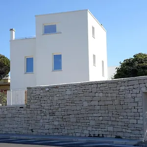 La Finestra Sul Mare , Bari Włochy